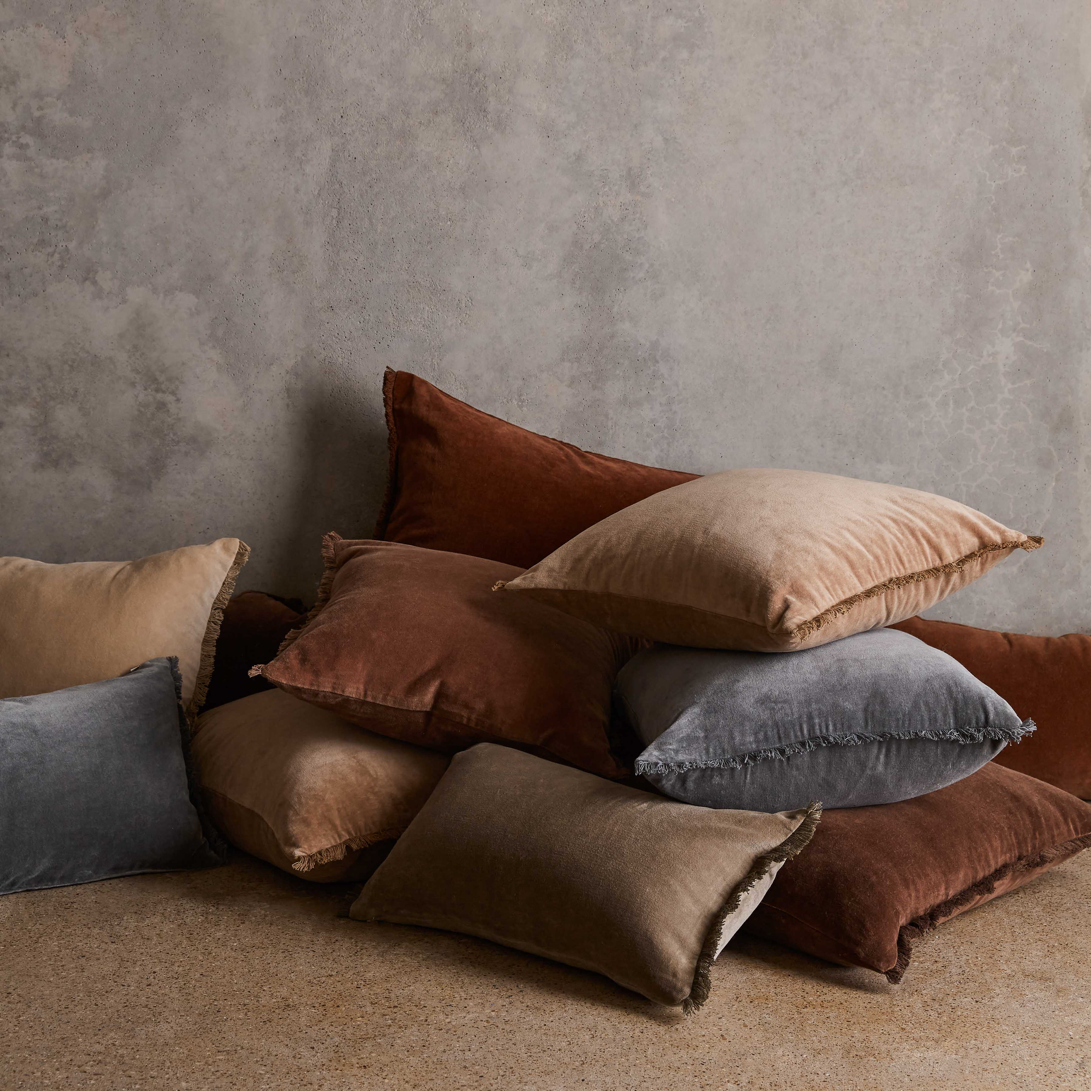 Naveta Velvet Pillow